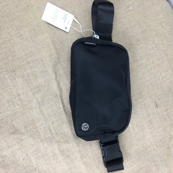 lululemon athletica Handbags - LULULEMON Everywhere Belt Bag in Heritage Jaquard NEW Limited Edition